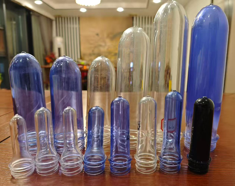 小瓶胚從11.9克到28克，大瓶胚從100克到350克，產(chǎn)品更加豐富